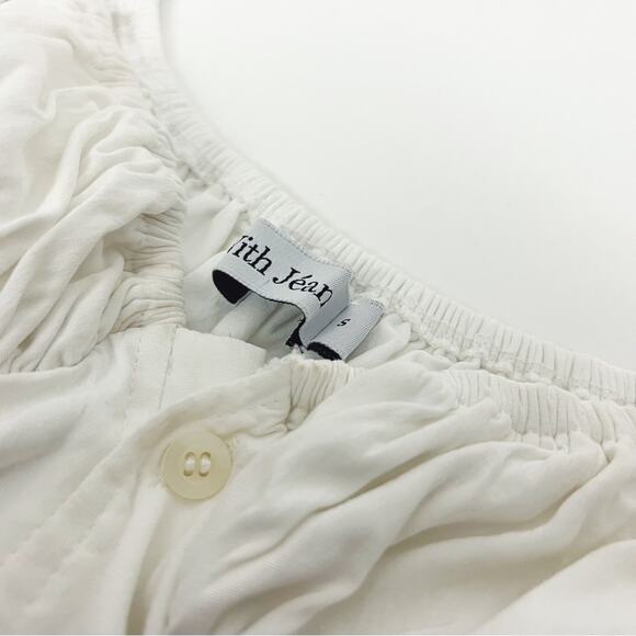 With Jéan Louie Top in White | Size S - Picture 11 of 12